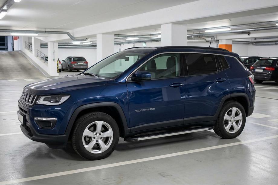 Jeep Compass 2016– Bočné nášľapy Maya V1 (2 ks, hliník) Image