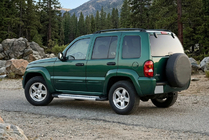 Jeep Cherokee/Liberty 2002–2007 Bočné nášľapy Vision New Grey (2 ks, hliník) fotografia 1
