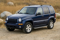 Jeep Cherokee/Liberty 2002–2007 Bočné nášľapy Fullmond (2 ks, hliník) fotografia 1