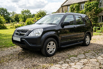 Honda CRV 2001–2006 Bočné nášľapy Allmond Black (2 ks, hliník) fotografia 1