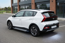 Hyundai Bayon 2021– Bočné nášľapy Rainbow (2 ks, hliník) fotografia 1