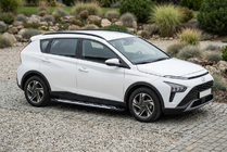 Hyundai Bayon 2021– Bočné nášľapy Sunrise (2 ks, hliník) fotografia 1