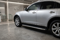 Infiniti FX 2003–2008 Bočné nášľapy BlackLine (2 ks, hliník) fotografia 1