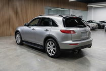 Infiniti FX 2003–2008 Bočné nášľapy Fullmond (2 ks, hliník) fotografia 1