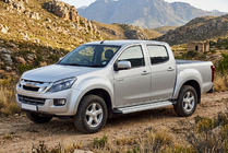 Isuzu D-Max 2011–2019 Bočné nášľapy Maya V2 (2 ks, hliník) fotografia 1