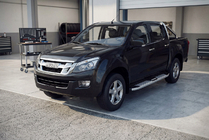 Isuzu D-Max 2011–2019 Mevsim Grey bočné nášľapy (2 ks, hliník) fotografia 1