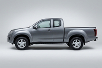 Isuzu D-Max 2011–2019 Bočné nášľapy Fullmond (2 ks, hliník) fotografia 1