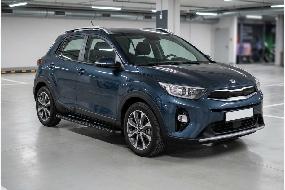 Kia Stonic 2017– Bočné prahy Tayga Black (2 ks, hliník) Image