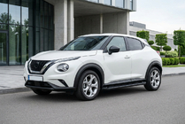 Nissan Juke 2020– Bočné nášľapy Allmond Black (2 ks, hliník) fotografia 1
