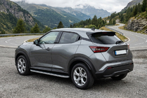 Nissan Juke 2020– Bočné prahy Tayga Grey (2 ks, hliník) fotografia 1