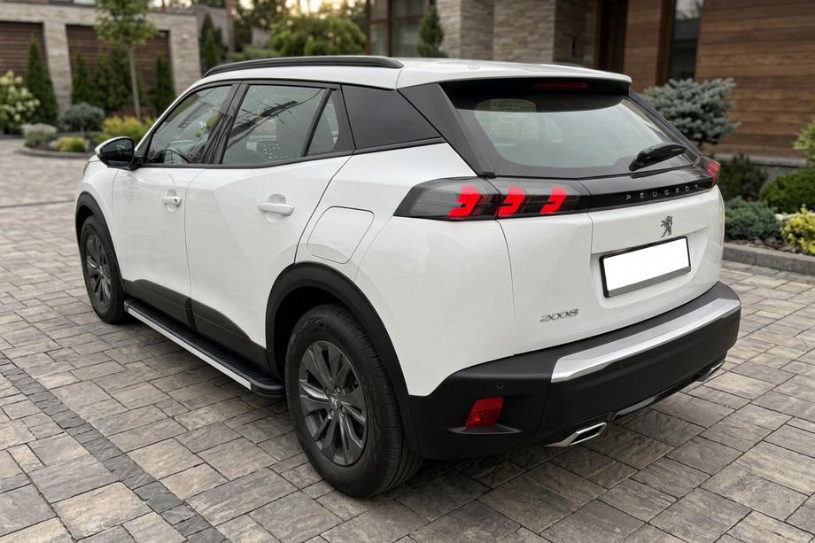 Peugeot 2008 2019– Bočné nášľapy Maya V1 (2 ks, hliník) Image