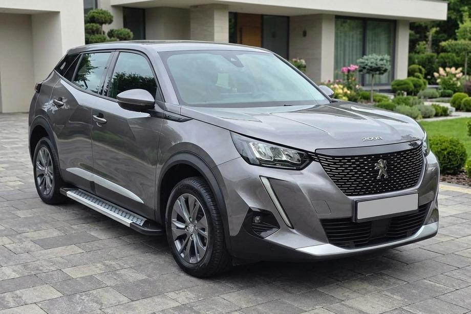 Peugeot 2008 2019– Bočné nášľapy Vision New Grey (2 ks, hliník) Image