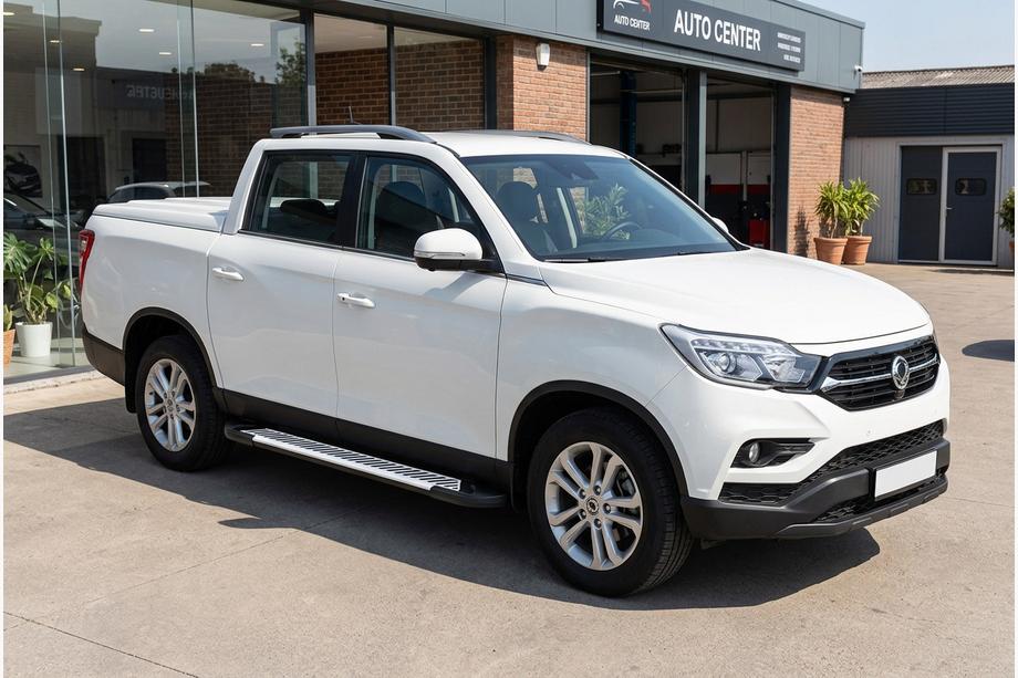 SsangYong Musso II 2018– Bočné prahy Line (2 ks, hliník) Fotografia 1