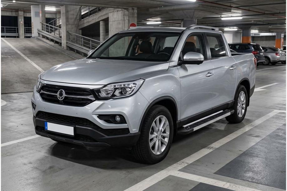 SsangYong Musso II 2018– Bočné nášľapy RedLine (2 ks, hliník) Image