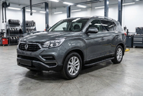 SsangYong Rexton II 2017– Bočné nášľapy Bosphore Black (2 ks, hliník) fotografia 1