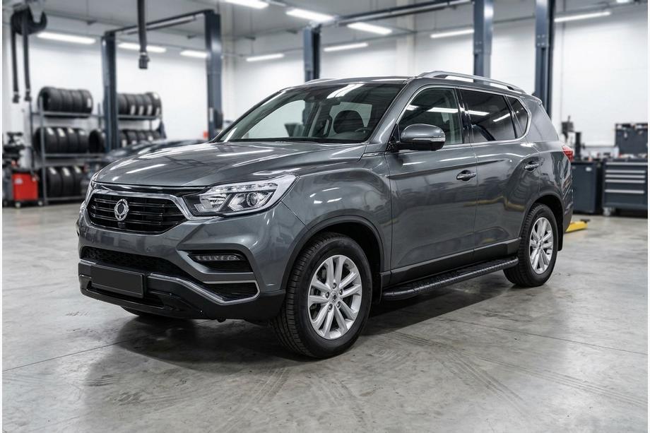 SsangYong Rexton II 2017– Bočné nášľapy Bosphore Black (2 ks, hliník) Image