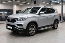 SsangYong Rexton II 2017– Bočné nášľapy Maydos V2 (2 ks, hliník) fotografia 1