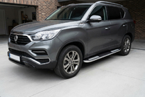 SsangYong Rexton II 2017– Bočné nášľapy Tayga V2 (2 ks, hliník) fotografia 1