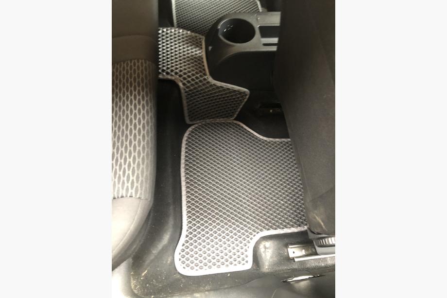 Volkswagen Golf 6 2008–2014 EVA autokoberce (čierne) Fotografia 10
