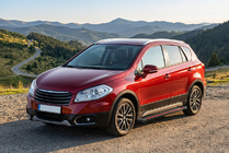 Suzuki SX4 S-Cross 2013–2016 Bočné nášľapy Maya Red (2 ks., hliník) fotografia 1