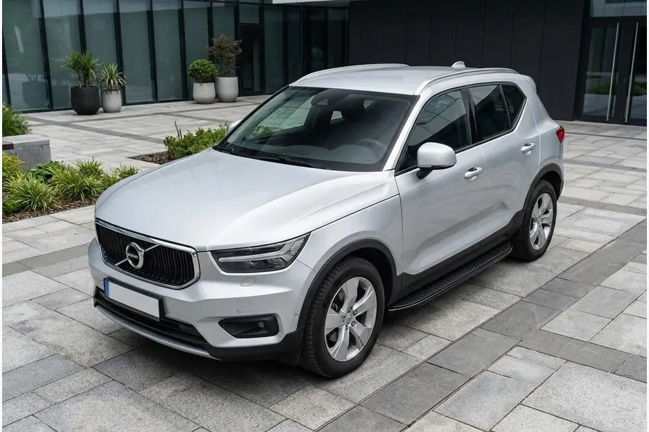 Volvo XC40 2018– Bočné prahy Tayga Black (2 ks, hliník) Image