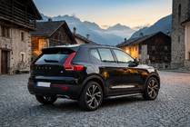 Volvo XC40 2018– Bočné nášľapy Vision New Black (2 ks, hliník) fotografia 1