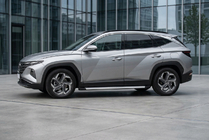 Hyundai Tucson NX4 2021– Bočné nášľapy Maya V2 (2 ks, hliník) fotografia 1