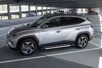 Hyundai Tucson NX4 2021– Bočné nášľapy RedLine (2 ks, hliník) fotografia 1