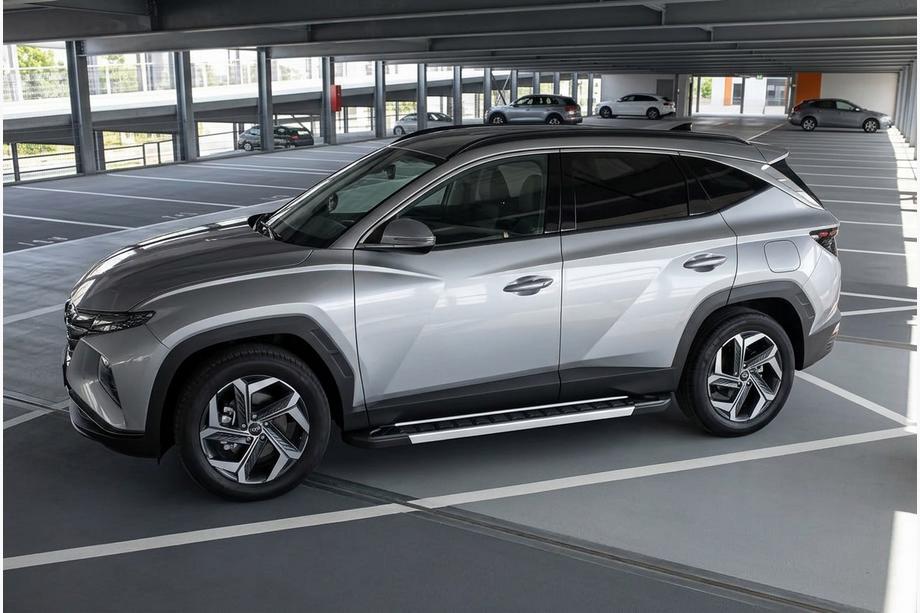 Hyundai Tucson NX4 2021– Bočné nášľapy RedLine (2 ks, hliník) Image