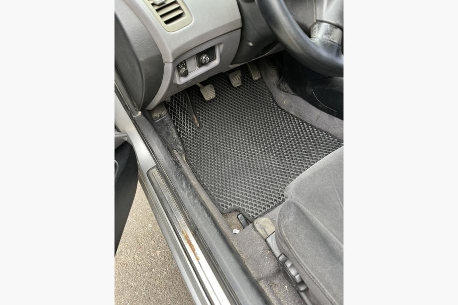 Nissan Primera P12 2002–2007 EVA autokoberce (čierne) Image