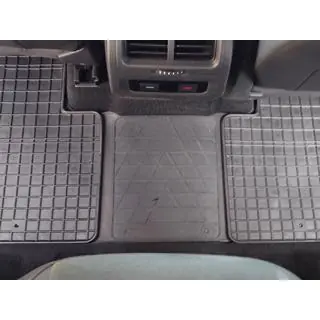 Zadný tunelový koberček (Stingray Premium)