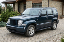 Jeep Cherokee/Liberty 2007–2013 Bočné nášľapy Bosphore Black (2 ks, hliník) fotografia 1
