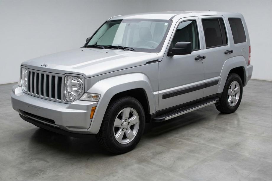 Jeep Cherokee/Liberty 2007–2013 Bočné nášľapy Maya V1 (2 ks, hliník) Image