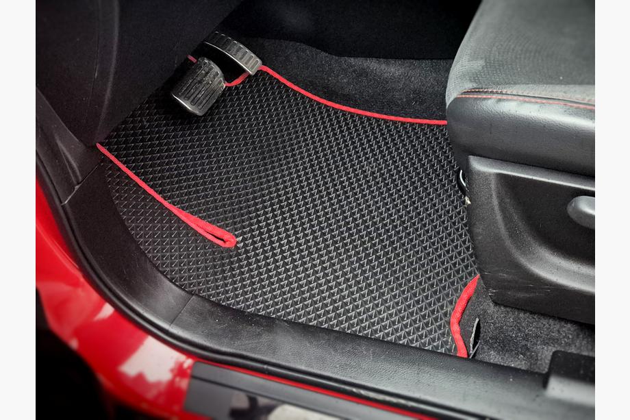 Suzuki Vitara 2015– EVA V1 autorohože (čierne) Image