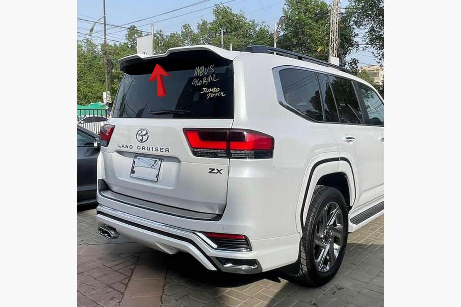 Toyota Land Cruiser 300 2021– Spojler Modelista Image