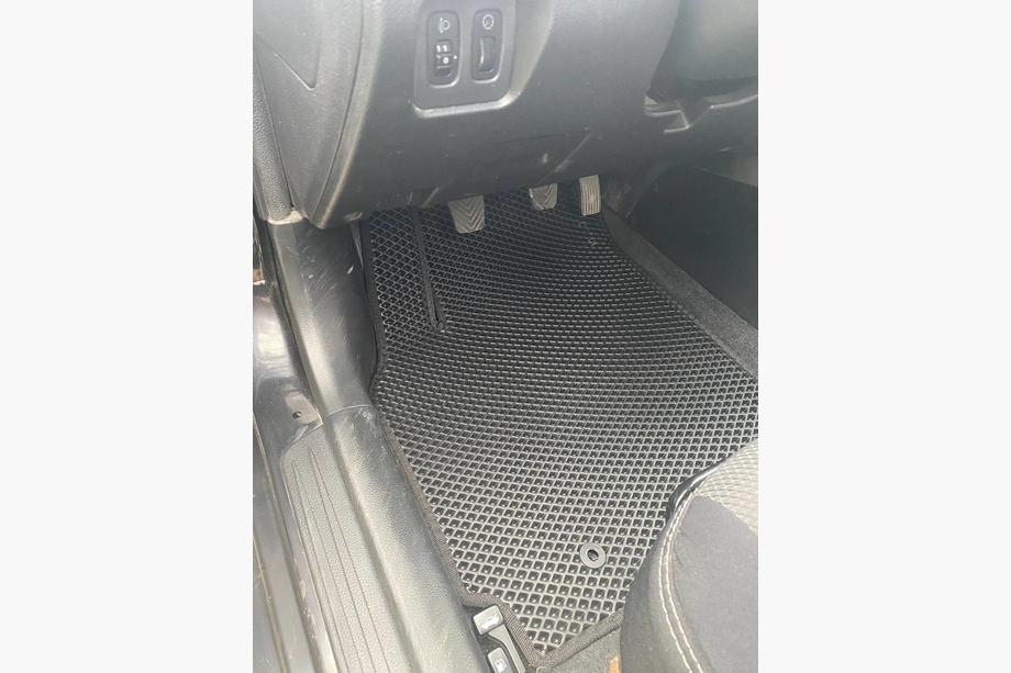 Mitsubishi Lancer 9 2004–2008 EVA autokoberce (čierne) Image