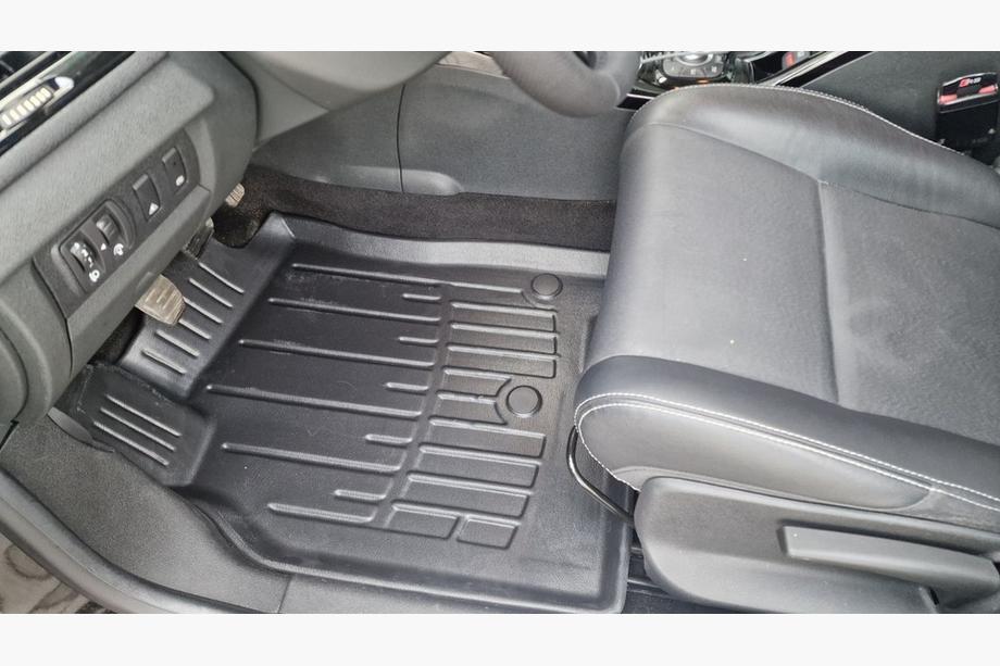 Renault Megane III 2009–2016 Stingray 3D autorohože (5 ks, polyuretán) Image