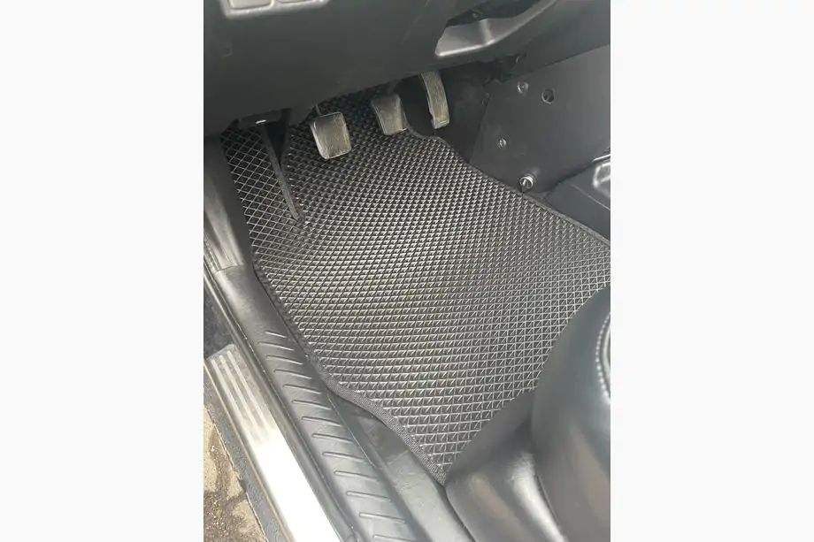 Ford Mondeo 2000–2007 EVA autokoberce (čierne) Image