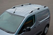 Opel Combo 2019– Strešné lyžiny Skyport (sivé) fotografia 5