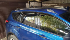 Ford Kuga/Escape 2013–2019 Strešné lyžiny Skyport (čierne) fotografia 15