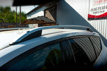 Ford Kuga/Escape 2013–2019 Strešné lyžiny Skyport (sivé) fotografia 7