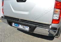 Nissan Navara/NP300 2016– Ochranná lišta hrany kufra (nerez) fotografia 1