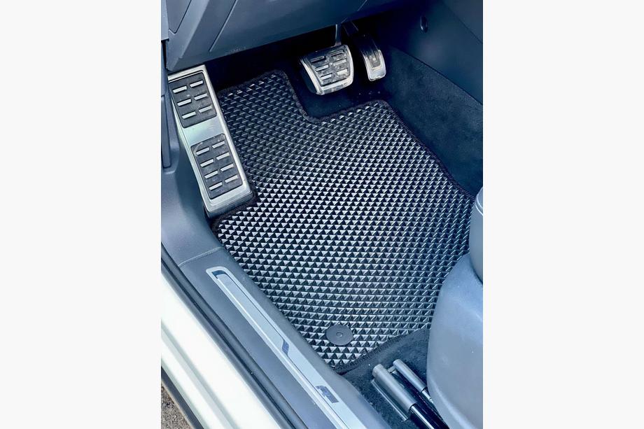 Volkswagen Tiguan 2016–2023 EVA autokoberce (čierne) Image