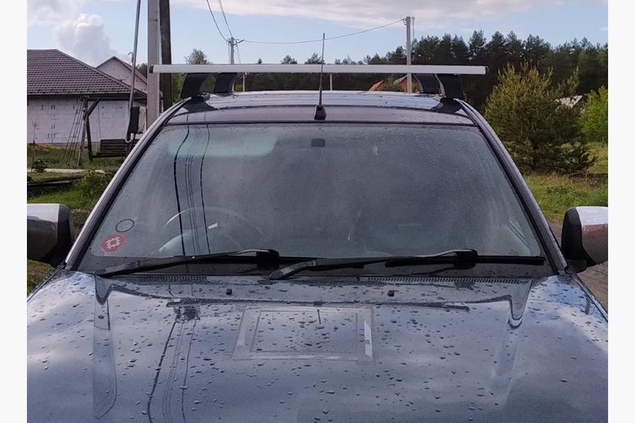 Strešný nosič na hladkú strechu Erkul V4 (chróm, pár) Fotografia 17