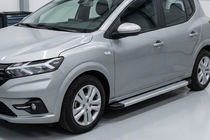 Dacia Sandero 2021– Bočné nášľapy Maya V2 (2 ks, hliník) fotografia 1