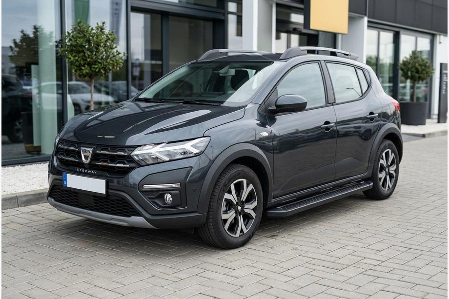Dacia Sandero 2021– Bočné nášľapy Allmond Black (2 ks, hliník) Image