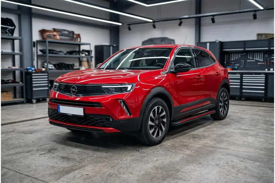 Opel Mokka 2021– Bočné nášľapy Maya Red (2 ks., hliník) Image