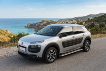 Citroen Cactus 2014–2020 Bočné nášľapy Maydos V2 (2 ks, hliník) fotografia 1