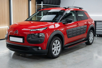 Citroen Cactus 2014–2020 Bočné nášľapy Maya Red (2 ks., hliník) fotografia 1