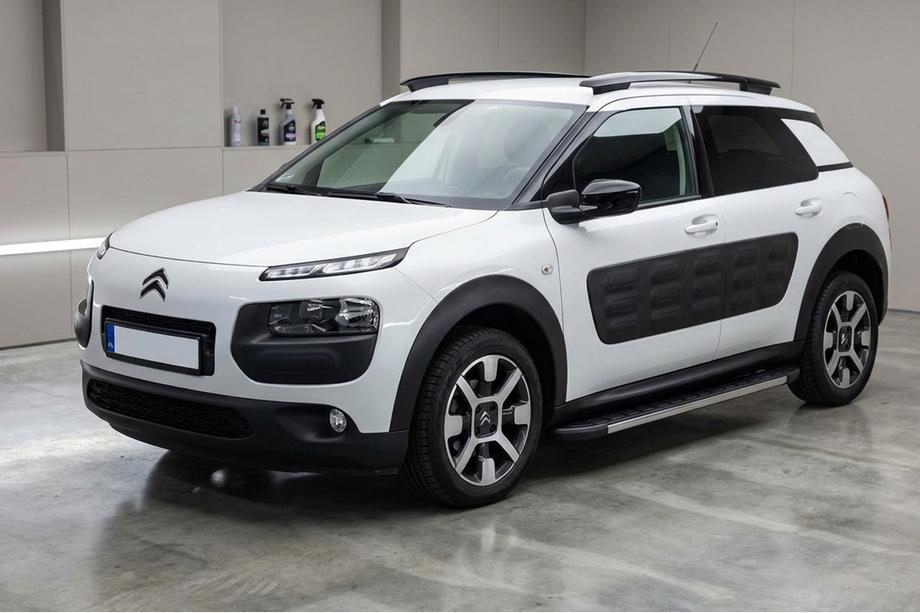 Citroen Cactus 2014–2020 Bočné nášľapy Duru (2 ks, hliník) Fotografia 1